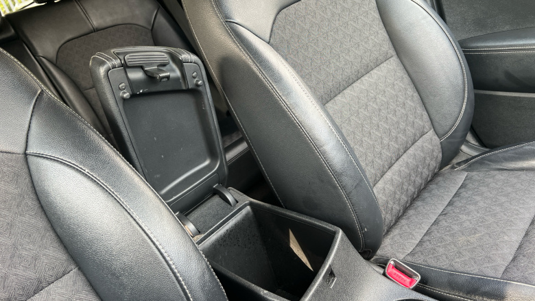 Kia Niro 1.6 GDi Hybrid 2 5dr DCT Hybrid Estate